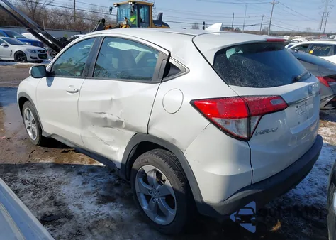 2019 Honda Hr-V Lx z USA, uszkodzony, nr VIN 3CZRU6H39KM701806